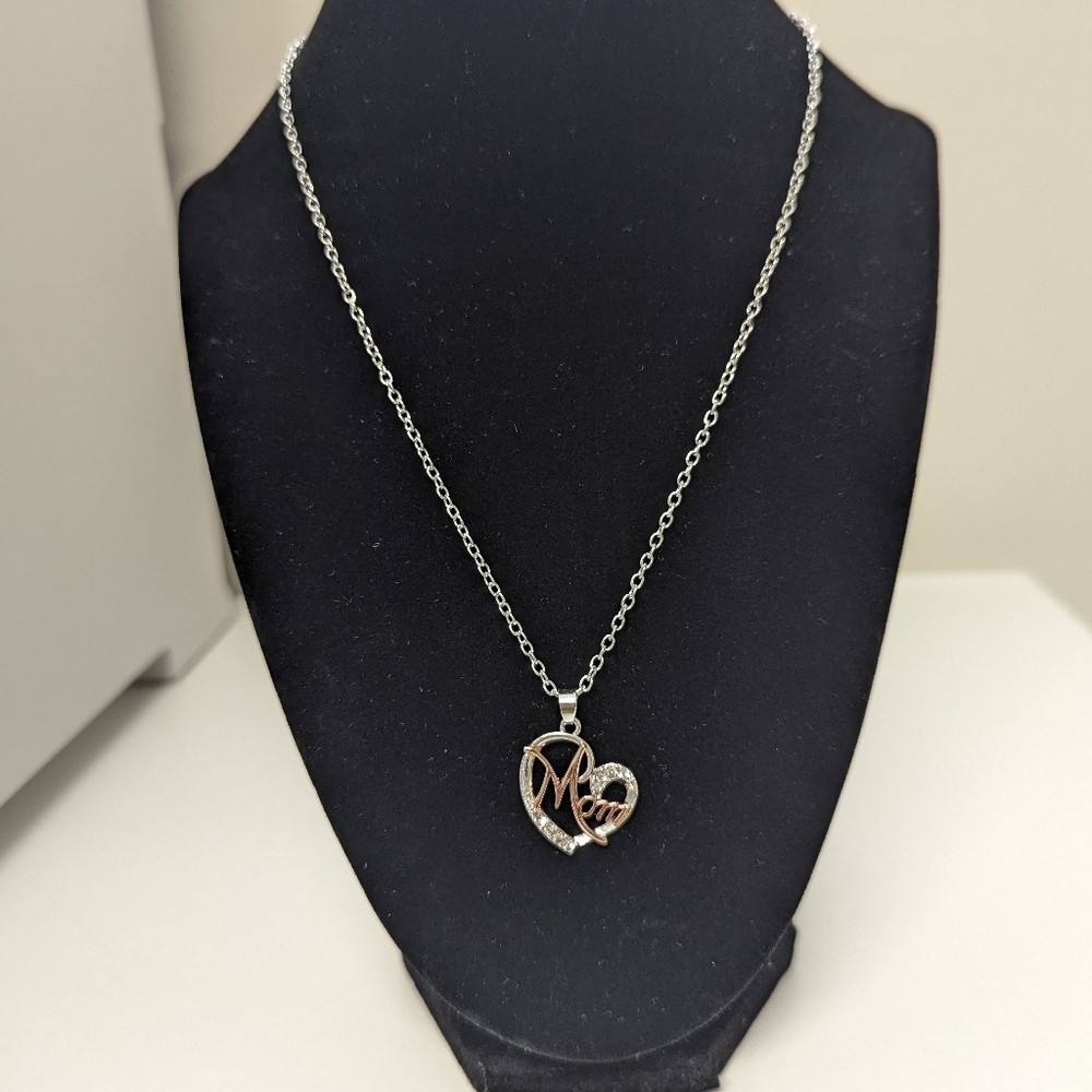 Mom Necklace